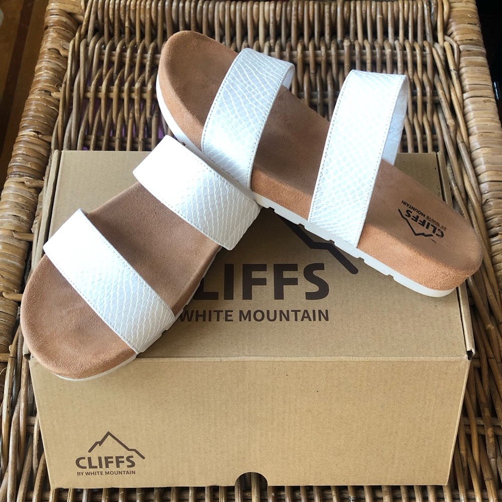 CLIFFS by WHITE MOUNTAIN WOMENS SLIDE SANDALS